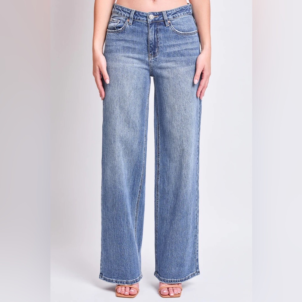 WOMEN'S BELLA HIGH RISE WIDE LEG JEANS - Picture 2 of 6